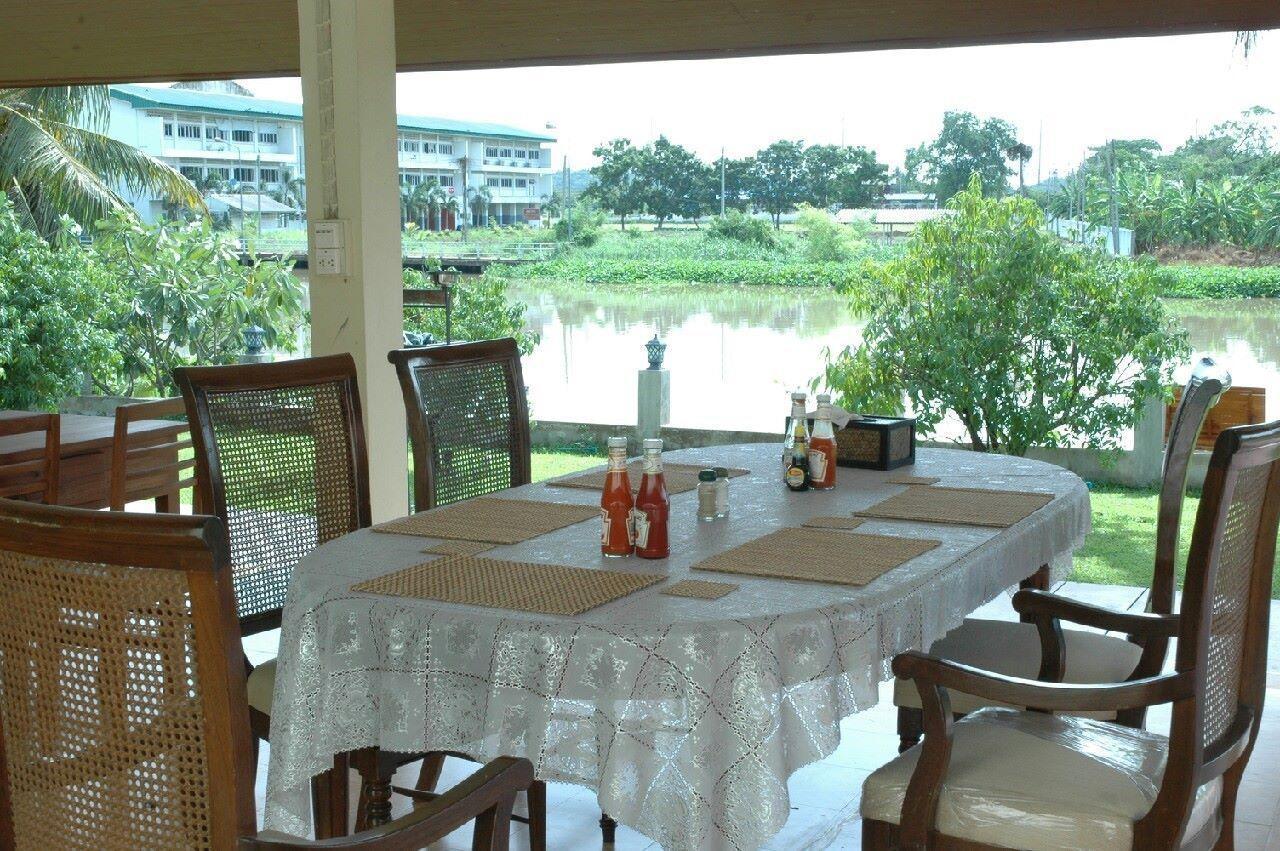 Thararin Villa Ban Doem Bang Exterior photo