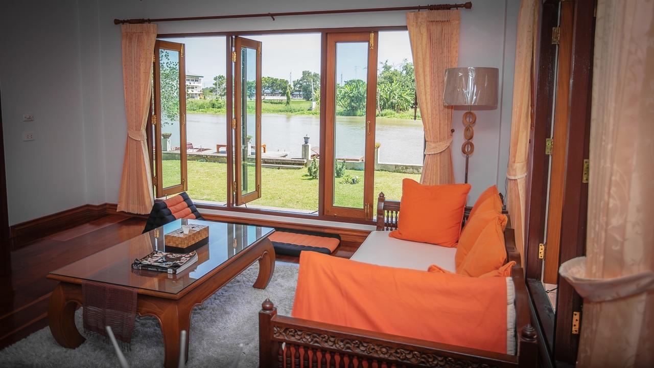 Thararin Villa Ban Doem Bang Room photo