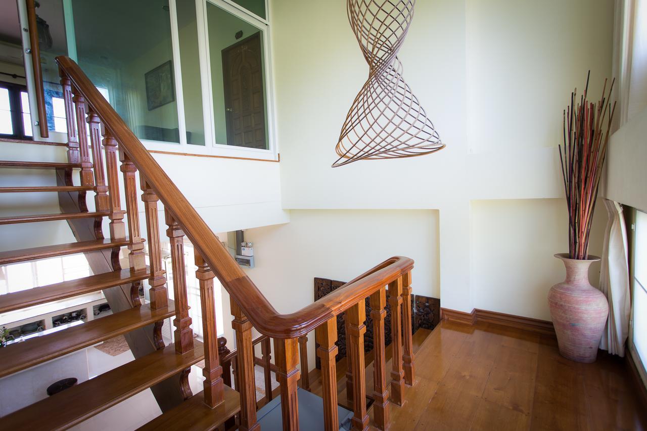 Thararin Villa Ban Doem Bang Exterior photo