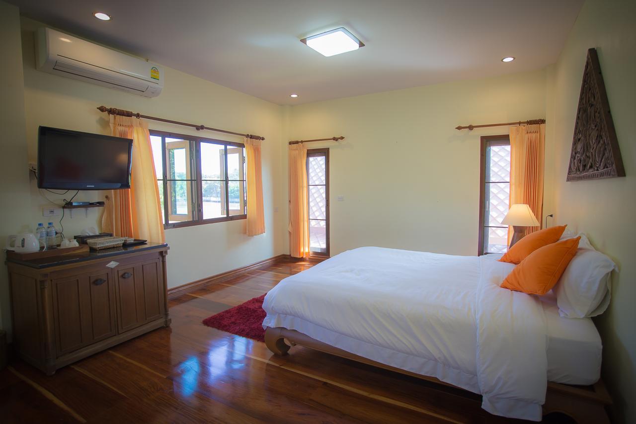 Thararin Villa Ban Doem Bang Room photo