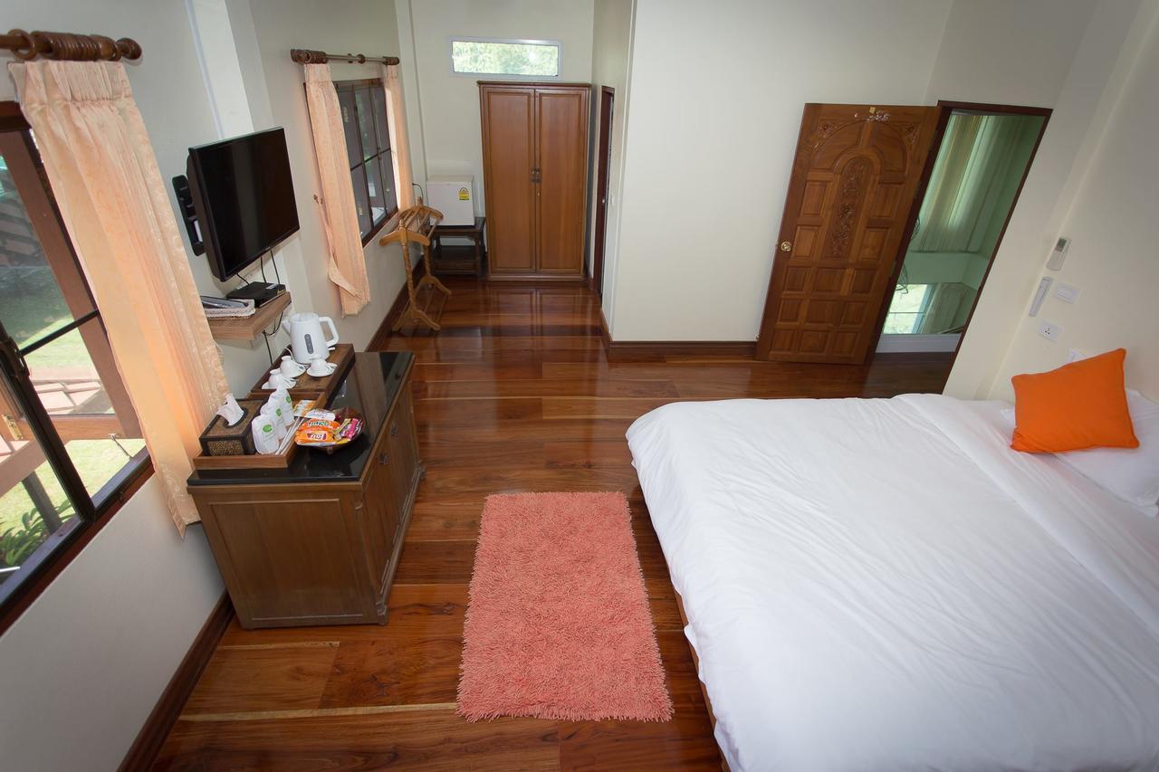 Thararin Villa Ban Doem Bang Room photo