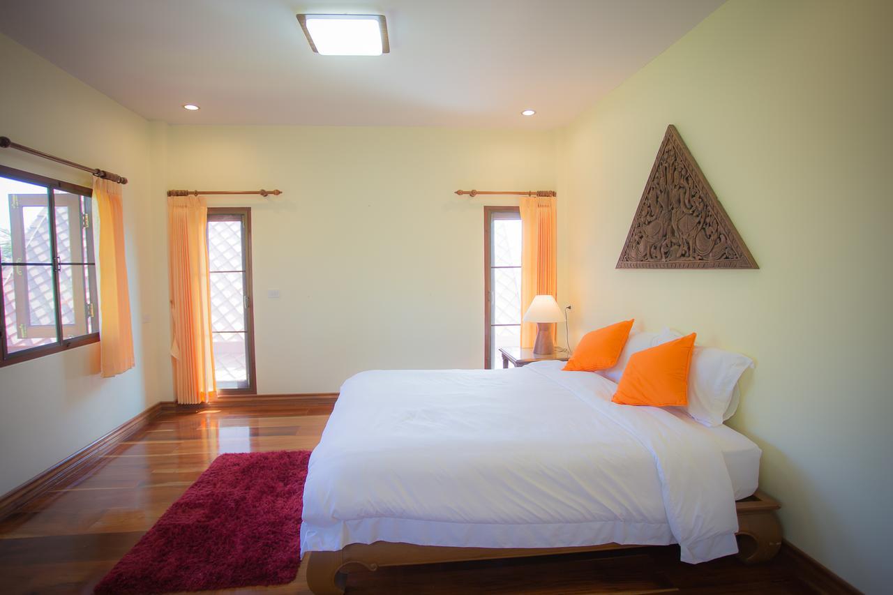 Thararin Villa Ban Doem Bang Room photo