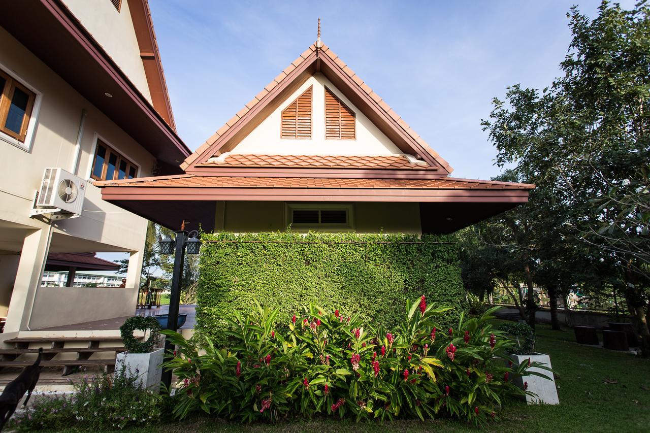 Thararin Villa Ban Doem Bang Exterior photo