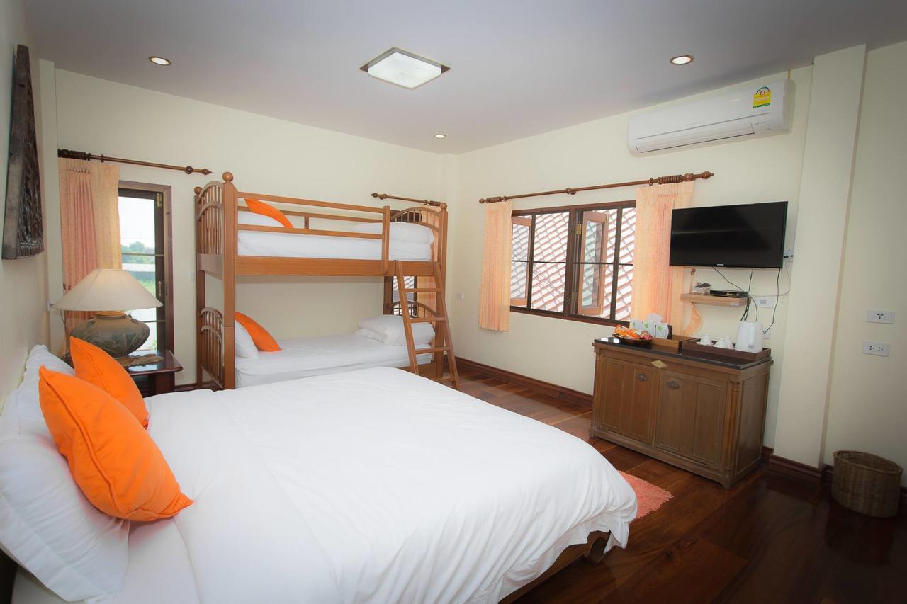 Thararin Villa Ban Doem Bang Room photo